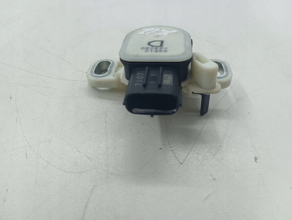 фото №5, Lexus nx 2017 датчик педалі гальма / стоп-сигнал