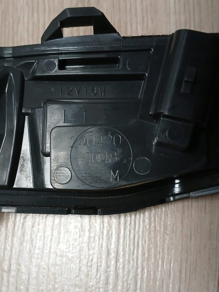 фото №8, Lexus es ls ux поворотник led lewego дзеркало оригінальний номер europa