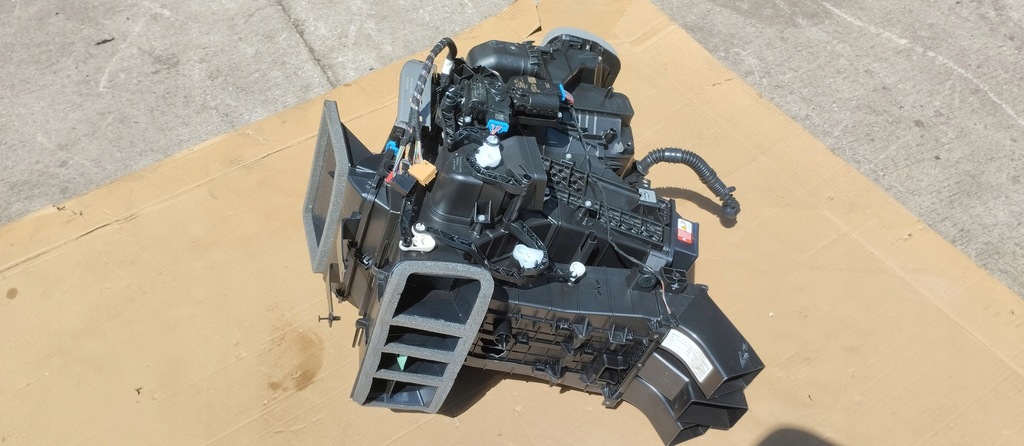 фото №7, Повітродувка обігрівач volkswagen id.4 2023 vw id4 1ea820351bm eu