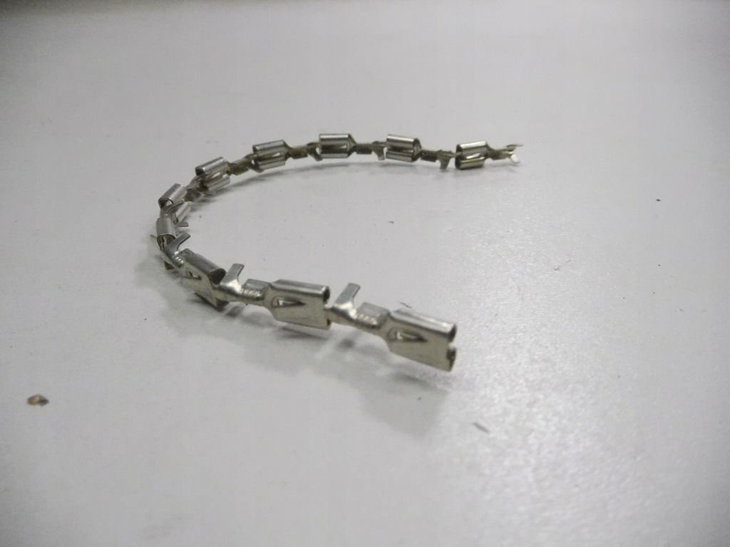 фото №6, Роз'єми електричний renault оригінальний номер 7703097194