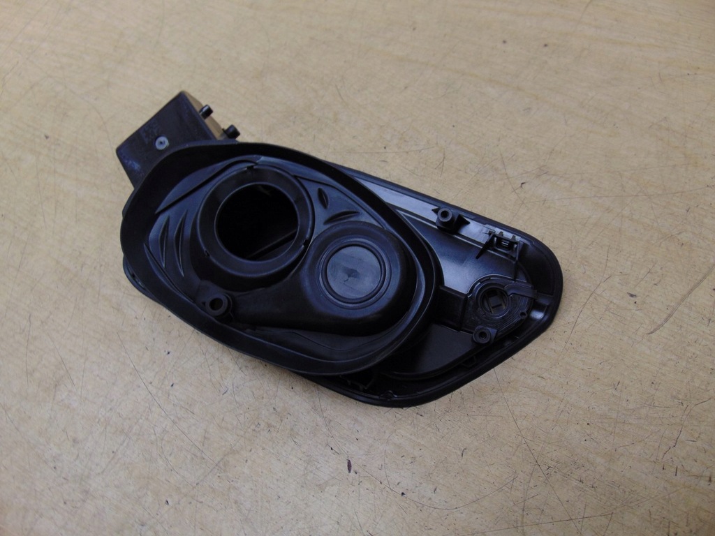 фото №8, Кришка заливної пального кронштейн audi a1 82a809906