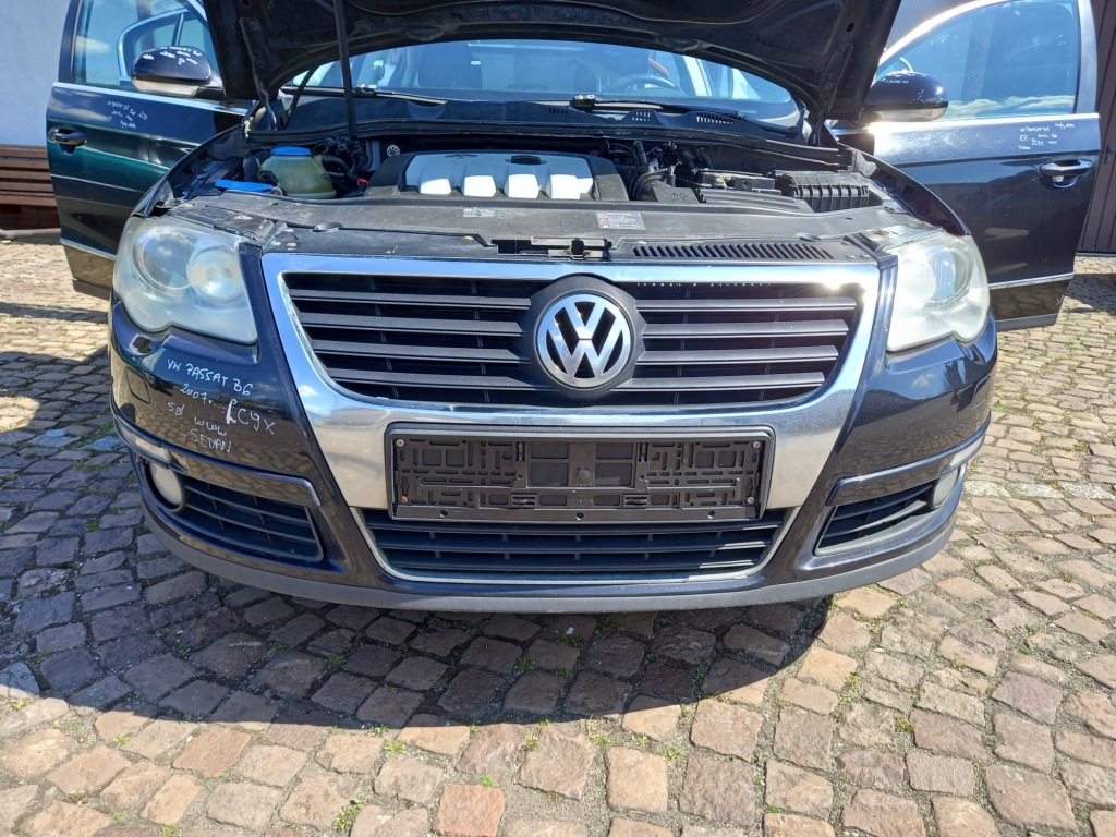 Купити Бампер перед vw passat b6 07r lc9x