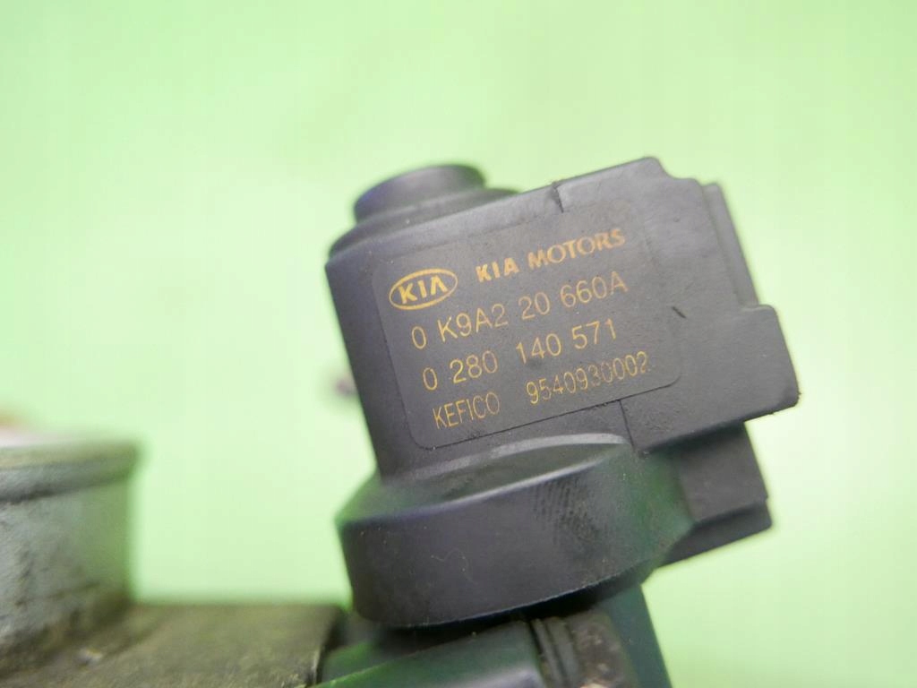 фото №8, Дроссельная заслонка + датчик kia rio i dc fl 1.3 8v 02-