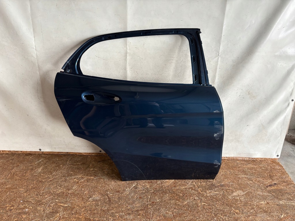 Купить Дверь правое задний  задние mercedes gla w156 1567320210