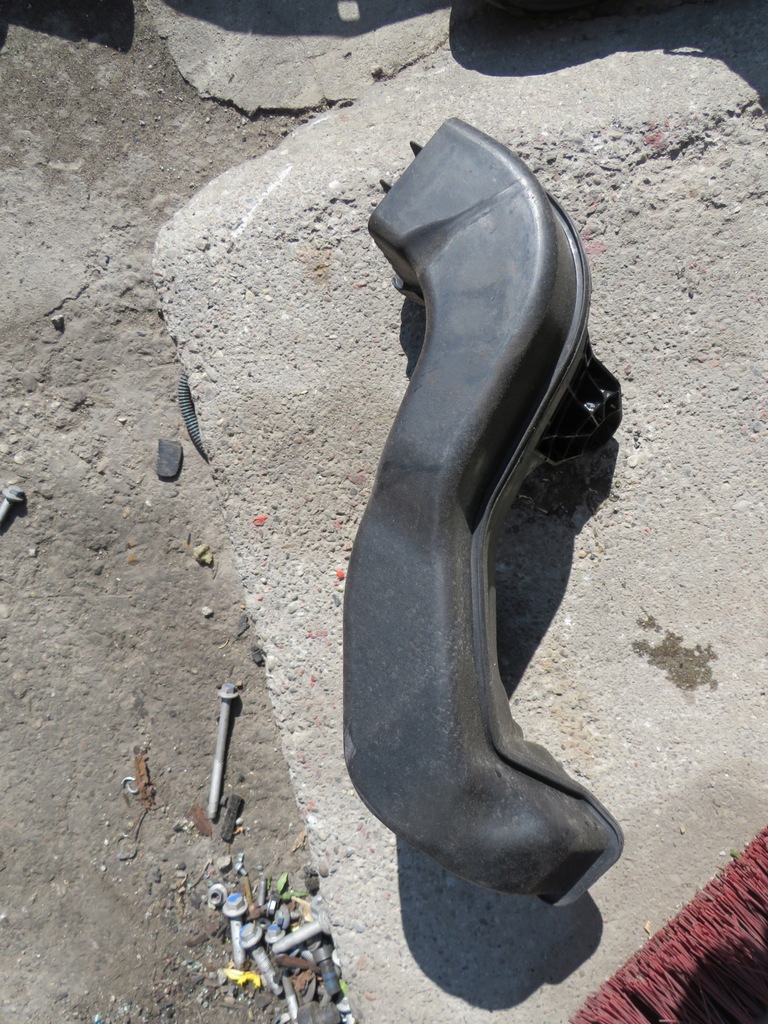 фото №1, Воздухозаборник воздуха 214757782r renault trafic iii 1.6