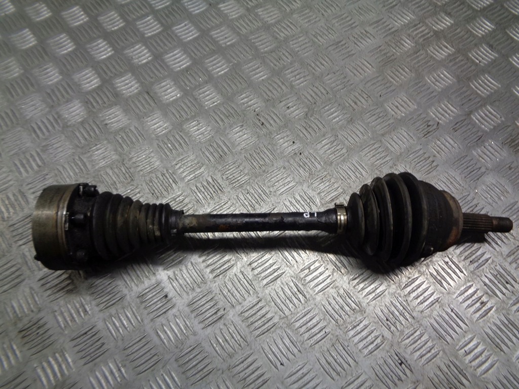 фото №1, Półośka приводной вал левая передняя vw golf iii 1.6