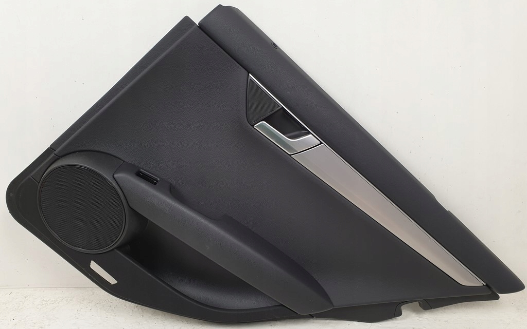 фото №1, Обшивка дверь правый задняя mercedes w204 lift kombi