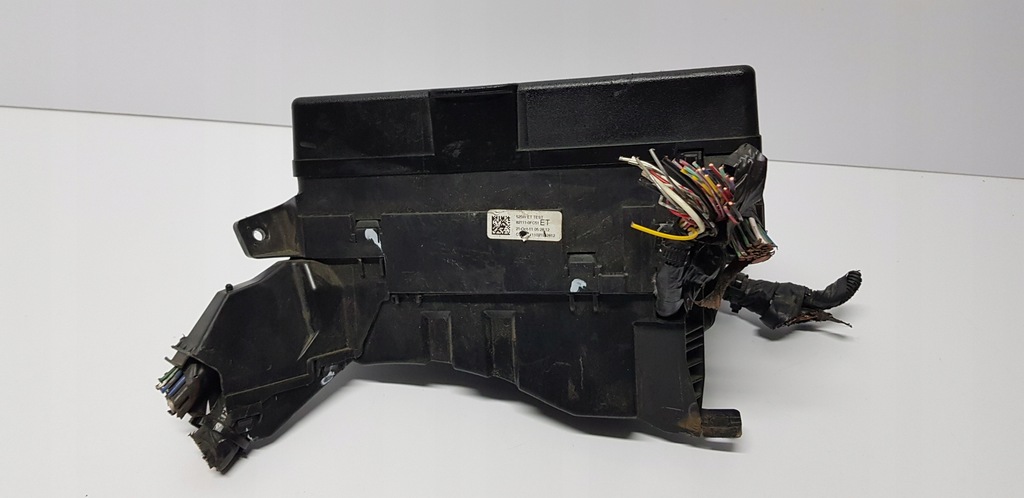 фото №5, Auris ii verso 09- 17r корпус коробка запобіжників комплект