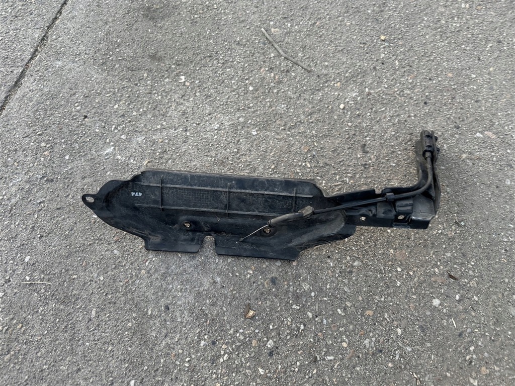 фото №1, Пластик защита поперечина передний трос замка jk21-16f037-ac ford custom lift