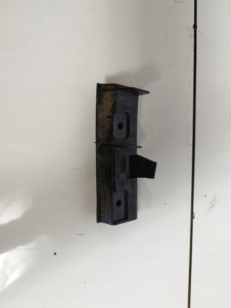 фото №1, Bmw 1 e88 петля поріг 7177796