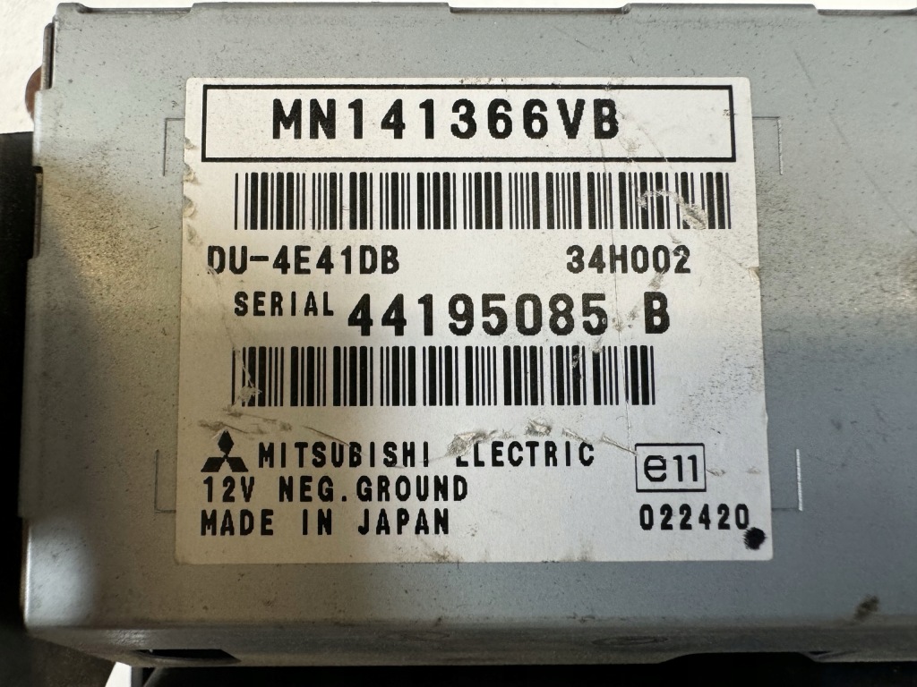 фото №3, Приладова панель дисплей радіо mitsubishi grandis mn141366vb
