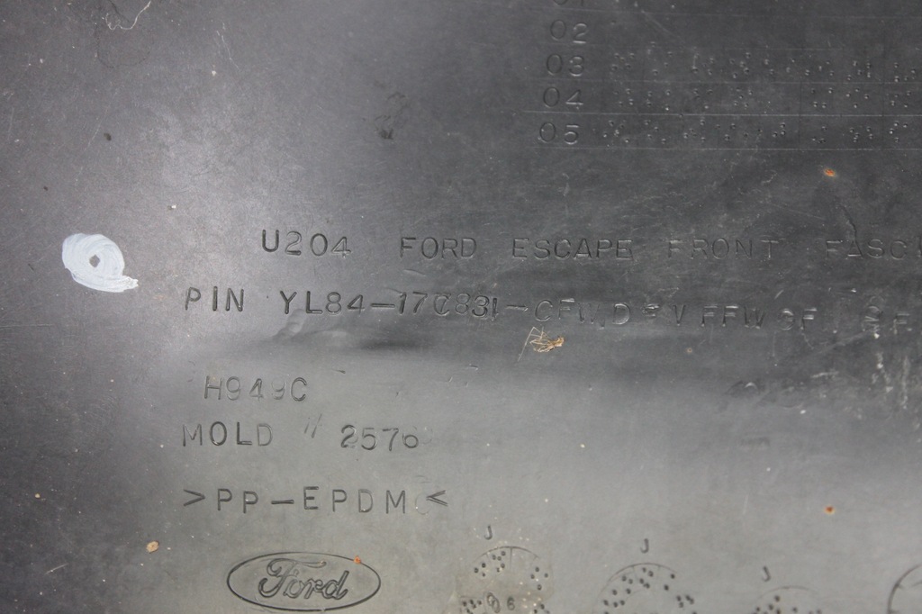 фото №13, Бампер перед передній ford escape обшивка