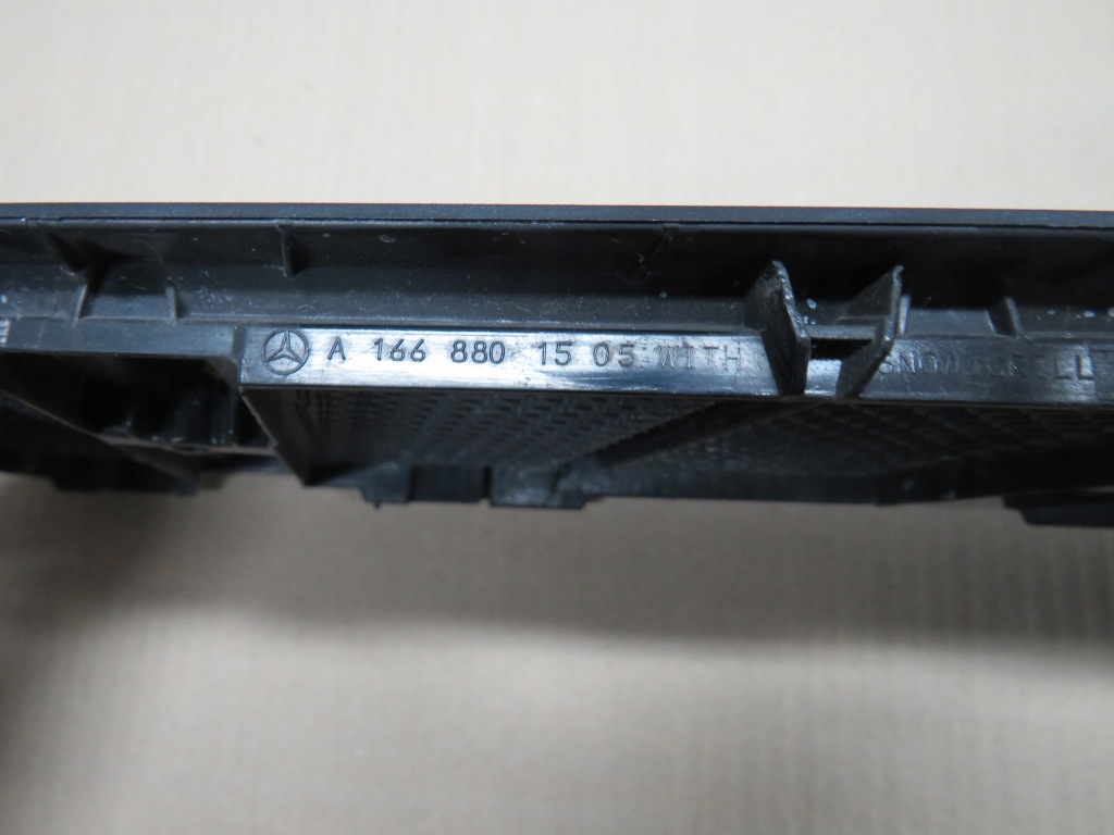 фото №7, Mercedes ml w166 решётка впуск капот комплект