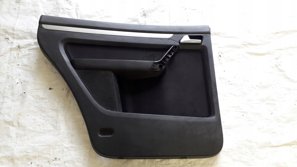 фото №1, Vw touran обивка дверь левый задняя 1t0867211