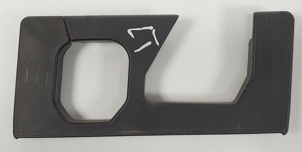 фото №1, Защита петля крышки левый задняя mercedes w169