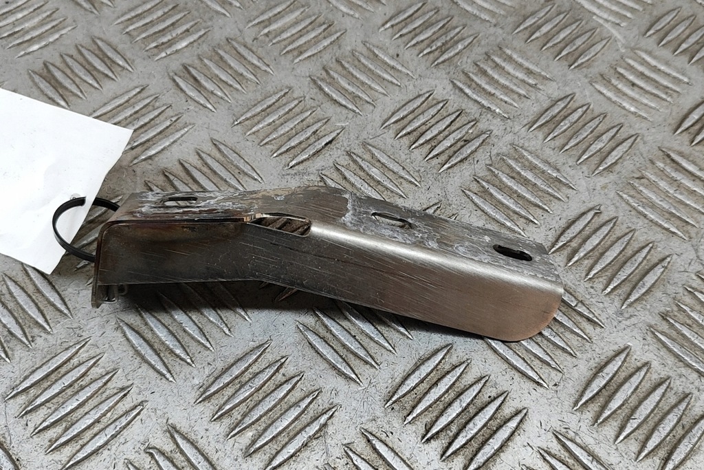 фото №5, Porsche 911 992 gt3 задній кронштейн підсилювач середній лівий 9gt807724a 2