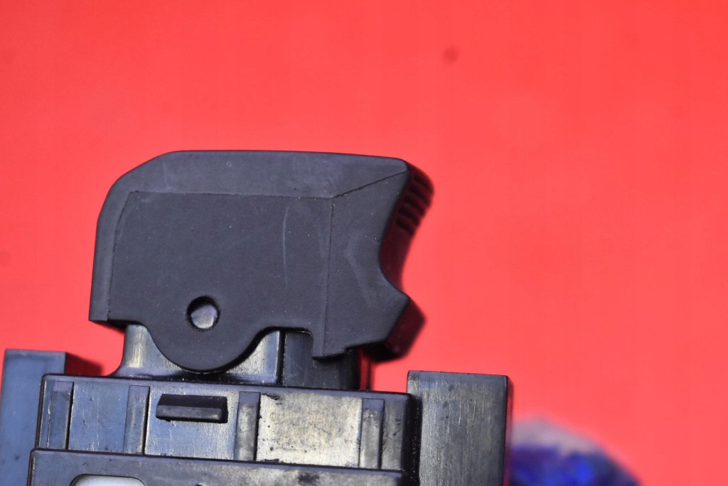 фото №9, Вимикач підйому скло правий перед suzuki alto 7 vii 09-14