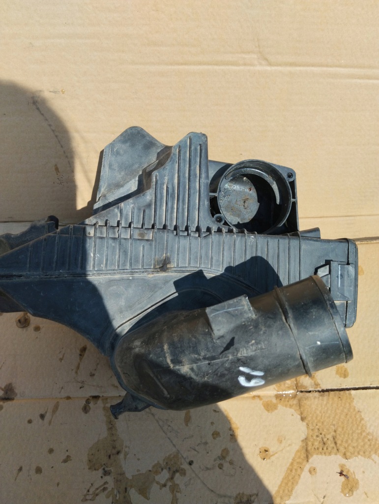 фото №8, Корпус фильтра воздуха renault clio iii modus 1.5 dci 8200398990