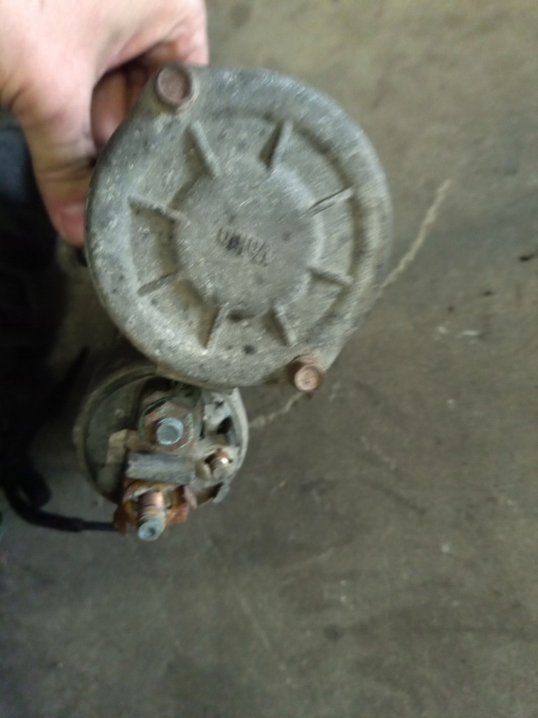 Стартер valeo 233009f660 nissan almera 1.5 бензин с Разборки