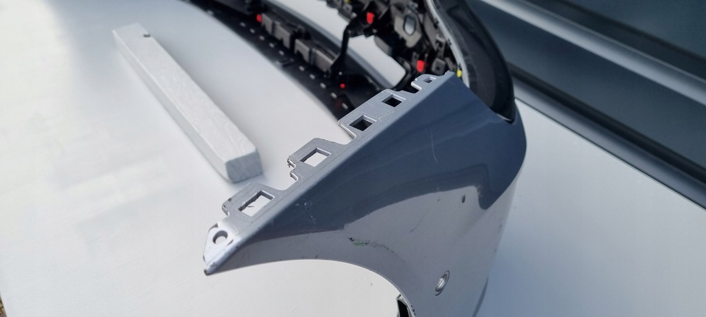 фото №13, Audi gt rs e-tron 4j3 бампер перед оригинал a088