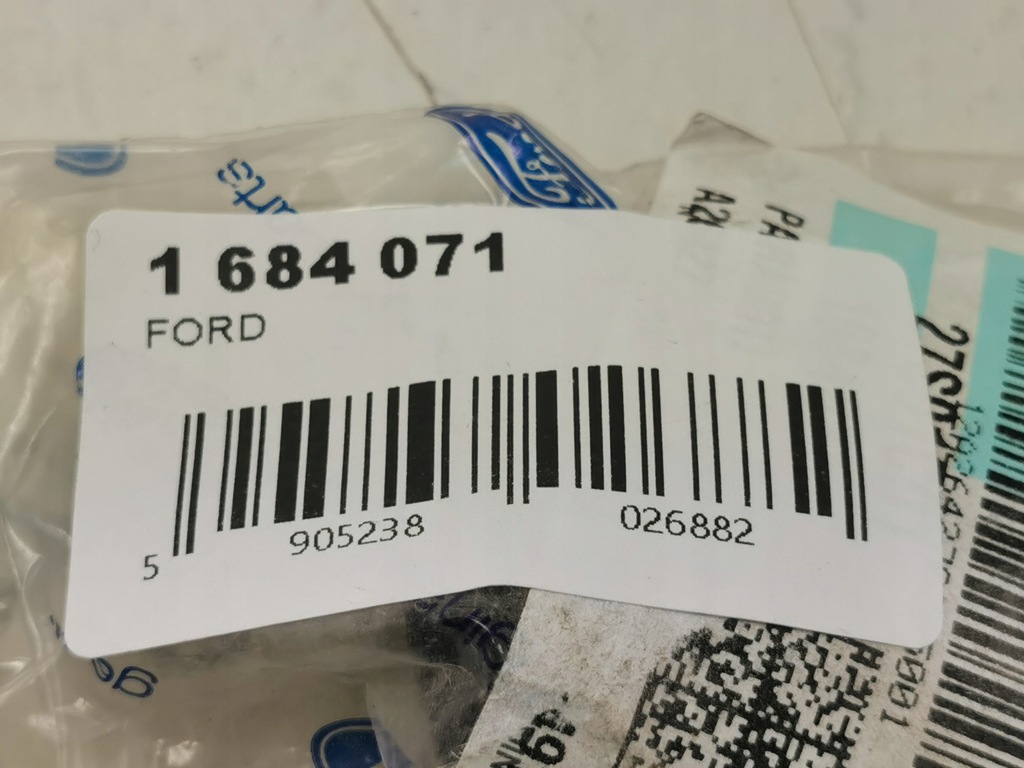 фото №6, Отбойник крышки багажника ford fiesta vi, kuga i, mondeo iv 1.25-2.5