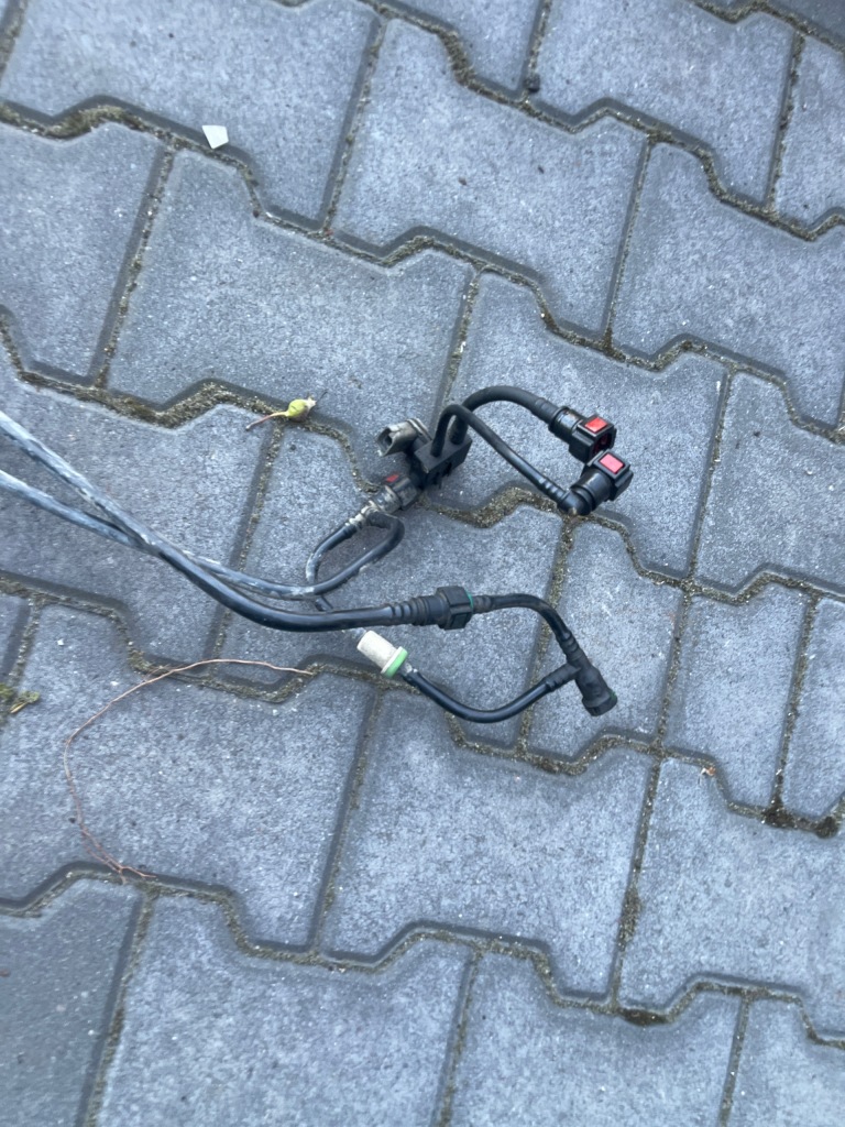 Трубка шланг топлива mascott mascot 3.0 04-07rok kpl Оригинал