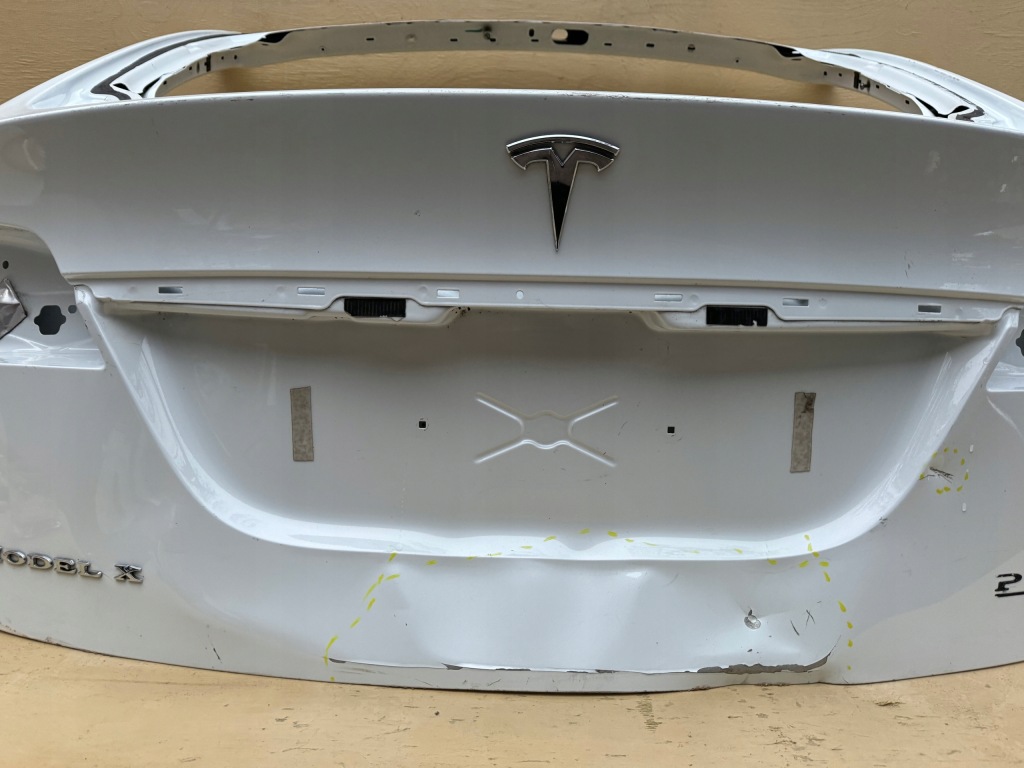 Tesla model x 16r- крышка багажника крышка багажника задний  задняя с Разборки