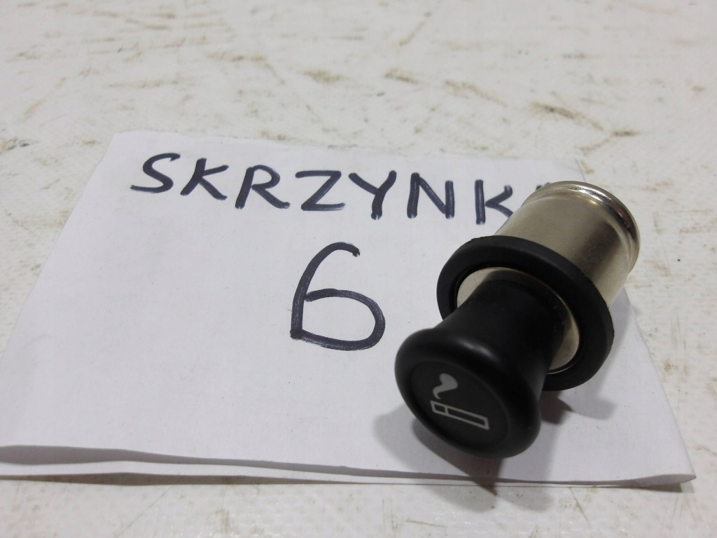 Купити Прикурювач автомобільна toyota avensis t27