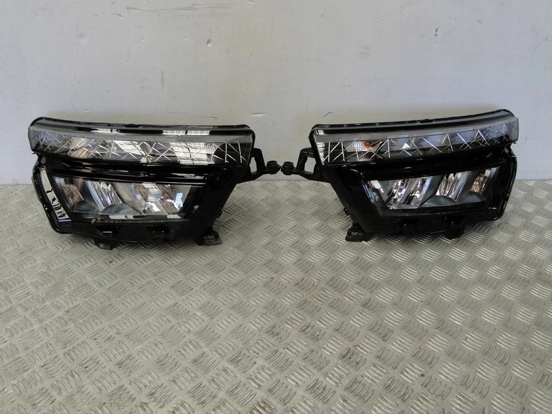 фото №2, Лампа prprzód skoda kamiq full led 658 nowa !!!