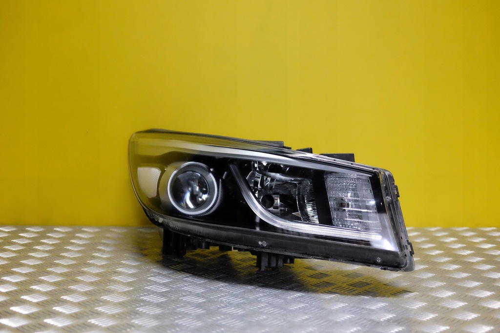 фото №1, Kia carnival sedona 15- фара лампа перед eu