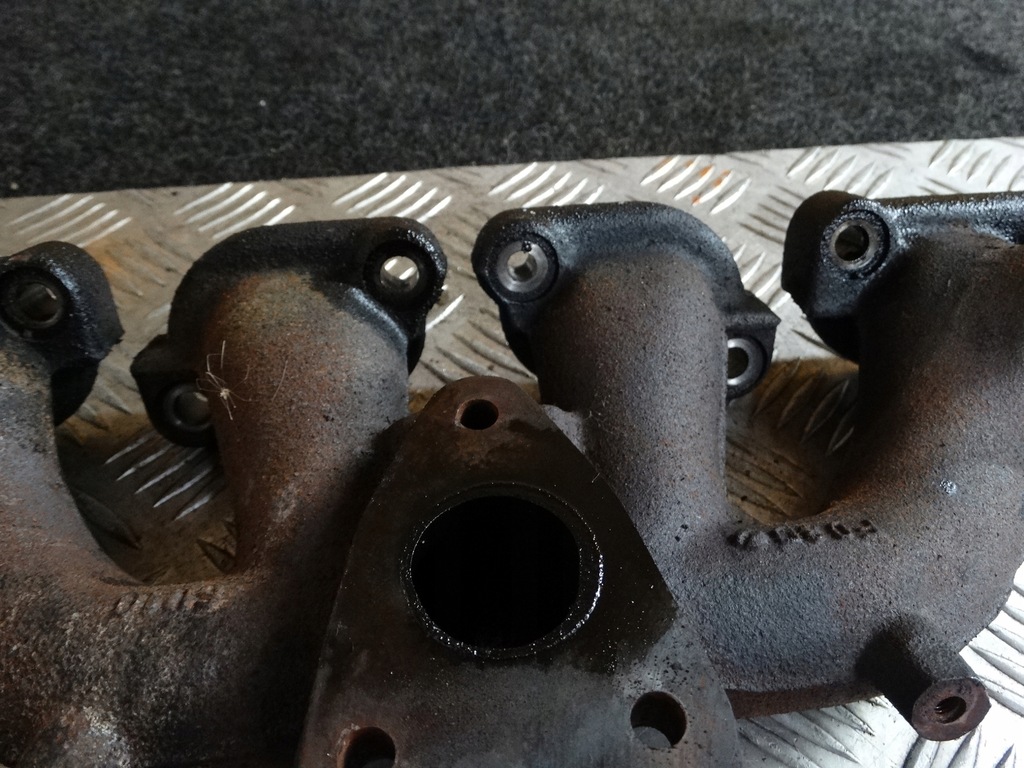 фото №10, Колектор випускний master ii 2.5 dci 8200042882