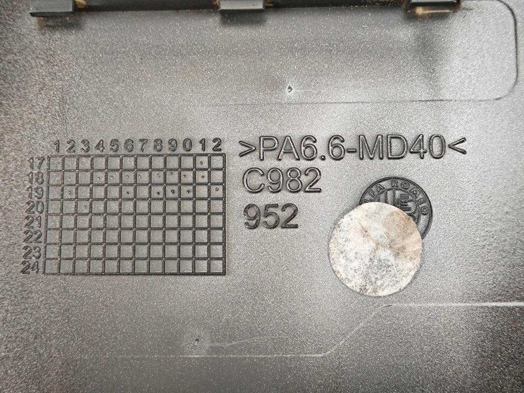 фото №3, Оригінальна кришка заливної пального alfa romeo giulia