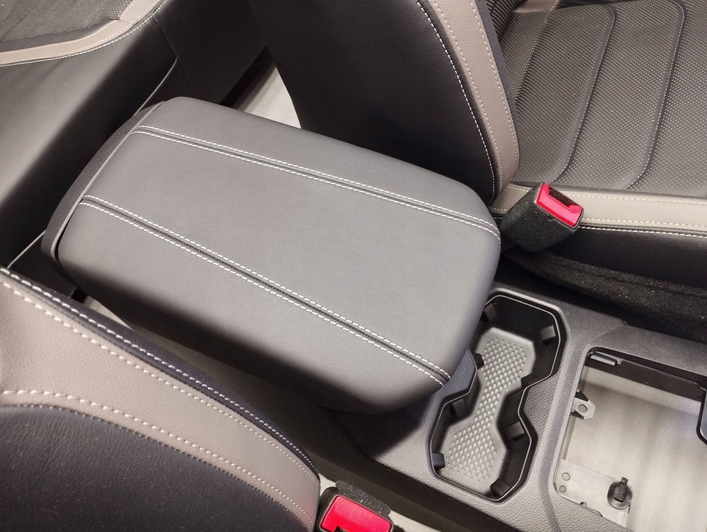 фото №12, Vw amarok ii сиденья подушки безопасности сиденья обшивки заднее сиденье