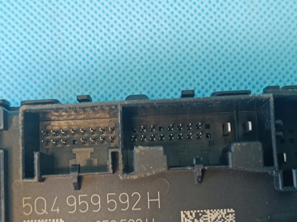 фото №3, Seat leon 4 iv fr combi 2.0 tdi 2021 r модуль блок керування двері правий перед