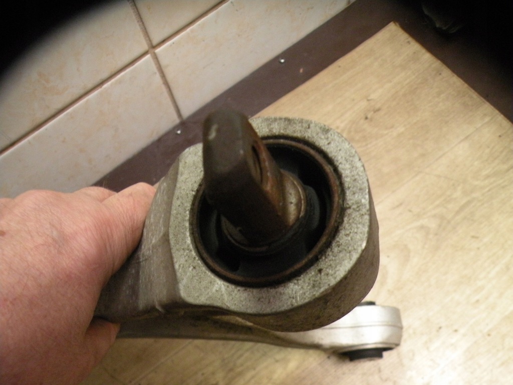 фото №5, Volvo xc70 01-06 важіль лівий перед