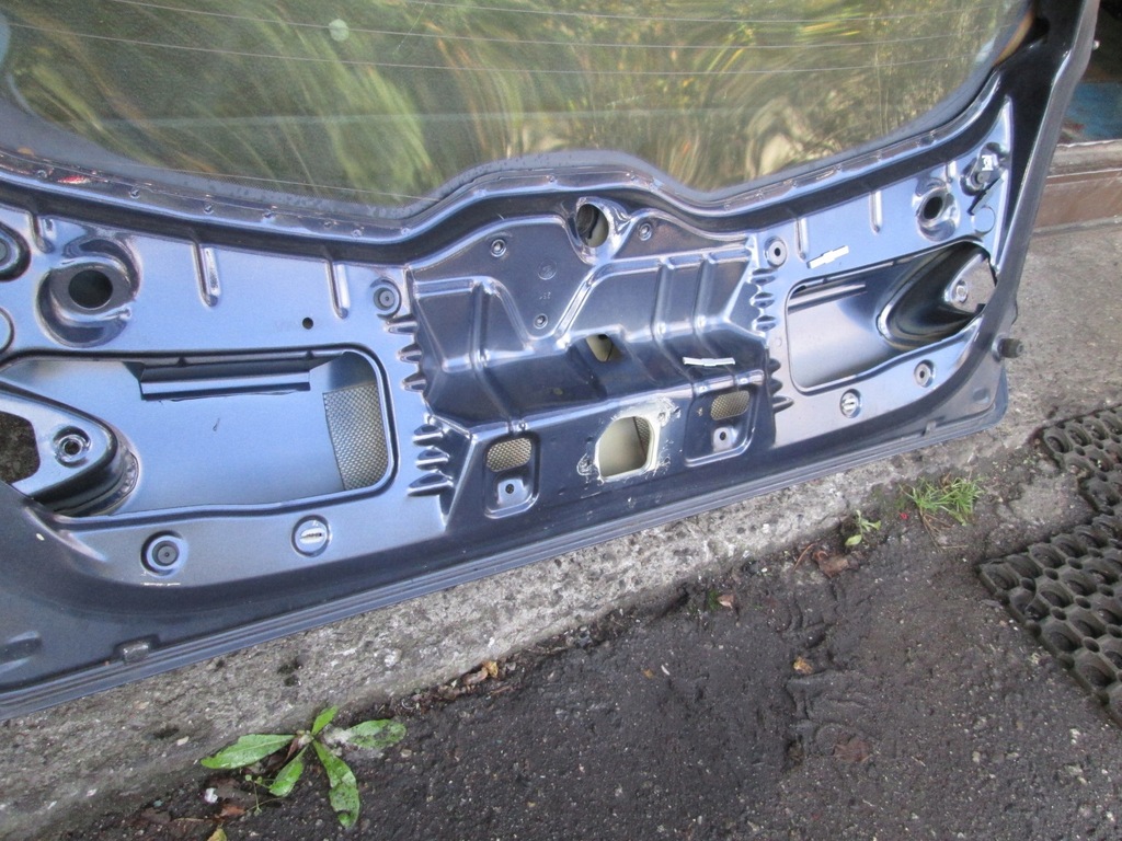 фото №4, Кришка багажника задня багажника alfa romeo 147 3d a791