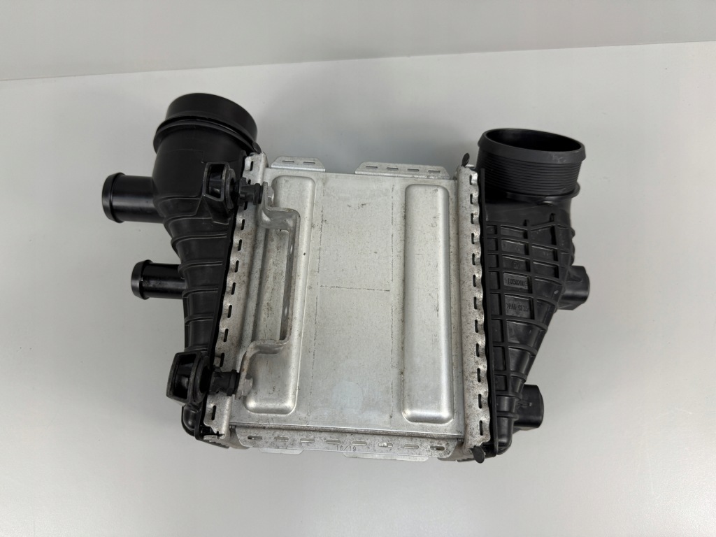 Mercedes amg gt w190 190 інтеркулер радіатор оригінальна 1780901300 fv Зі Шроту