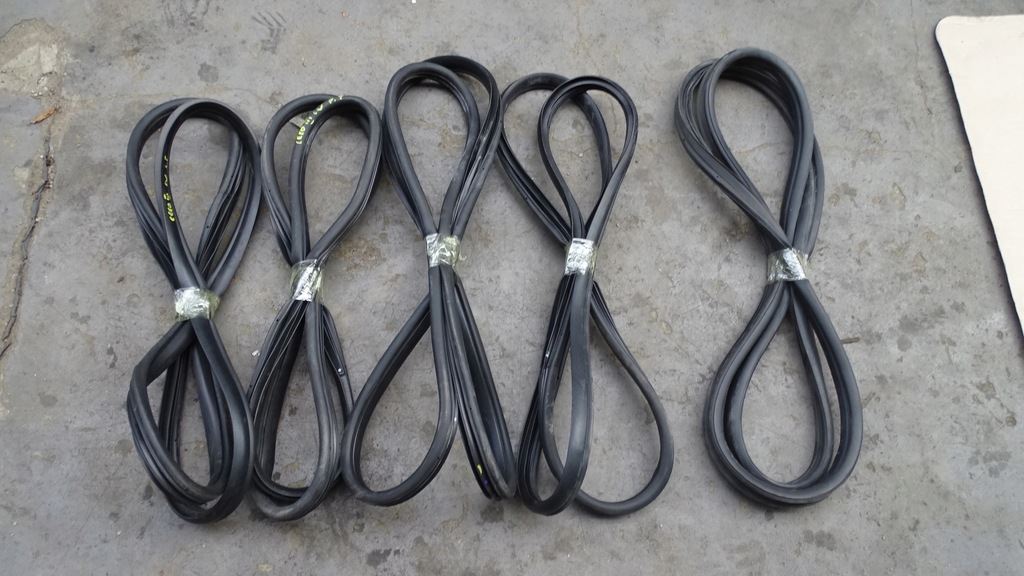 фото №1, Прокладка дверь левая задняя kia ceed iii 2018- kombi