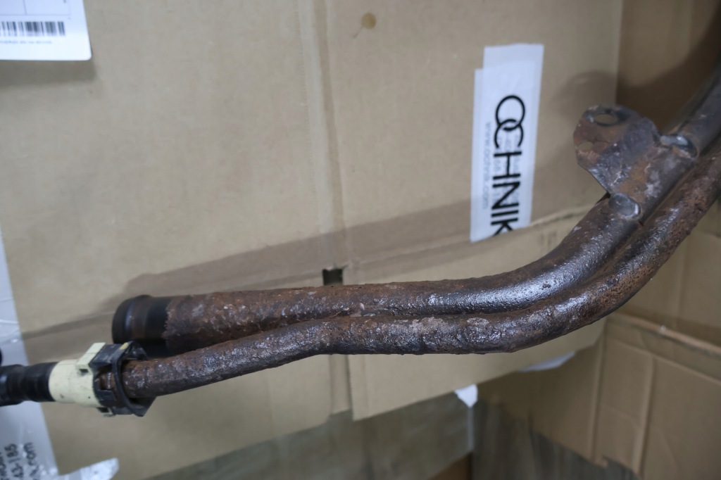 Купити Chevrolet cruze 1.8 b труба заливної заливної пального шланг 08-14