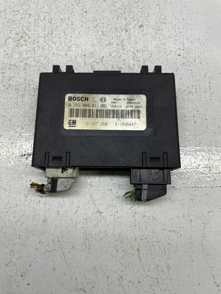 Купити Бортовий комп'ютер блок керування модуль opel 13157260