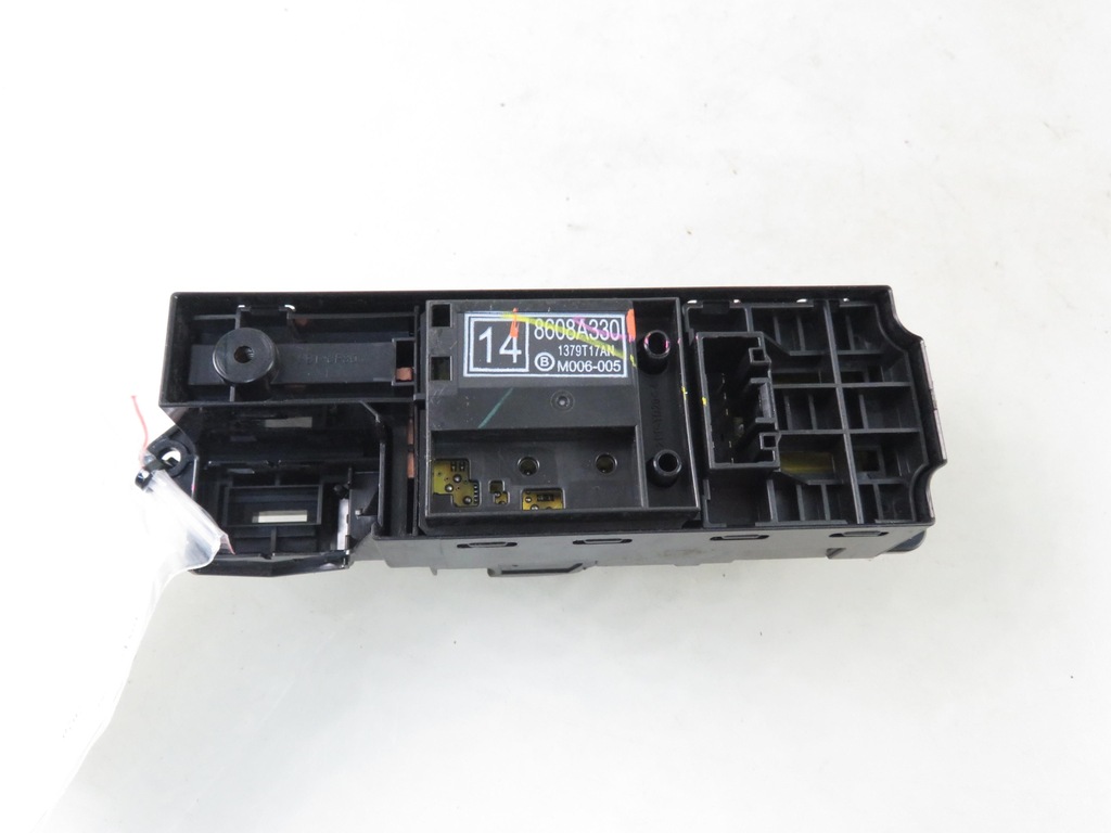 фото №7, Панель вікон mitsubishi space star ii 8608a330