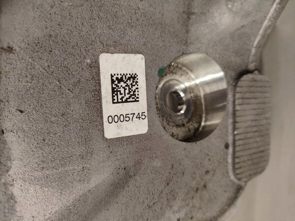 фото №14, Porsche taycan 9j1 2021 балка задні