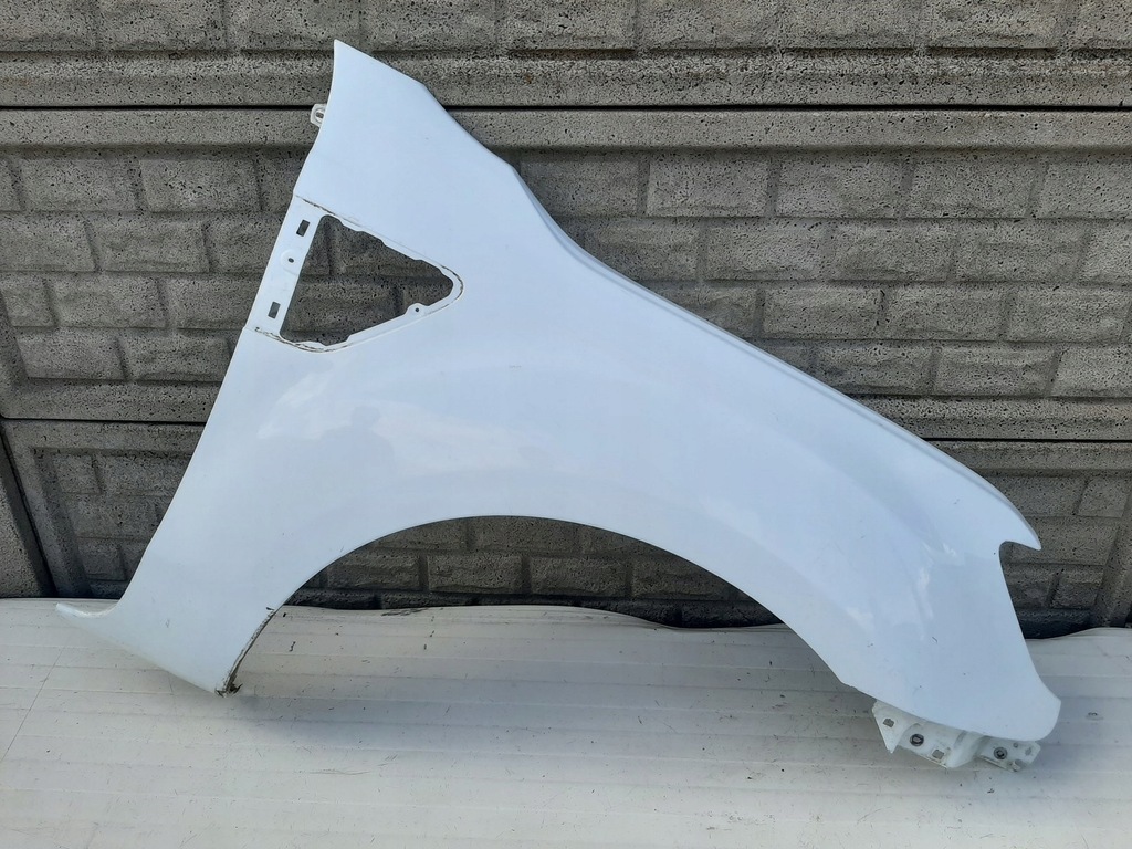 фото №1, Ford ranger 2011-2015 крыло правый передний оригинал