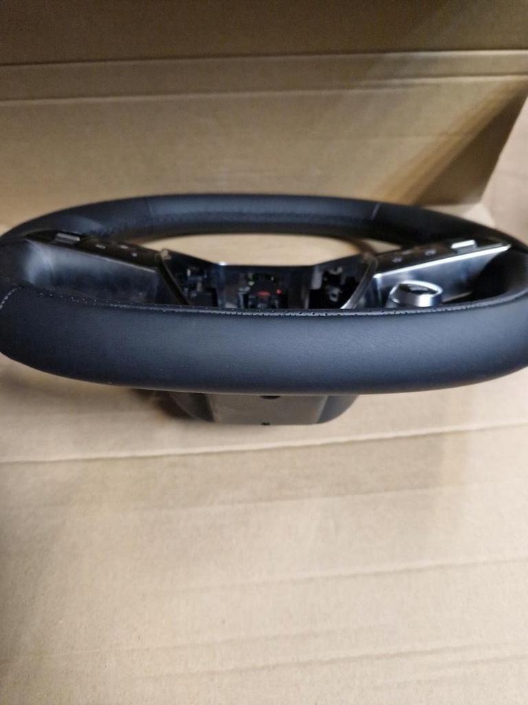 фото №8, Воздуховод кожа e-tech renault megane iv