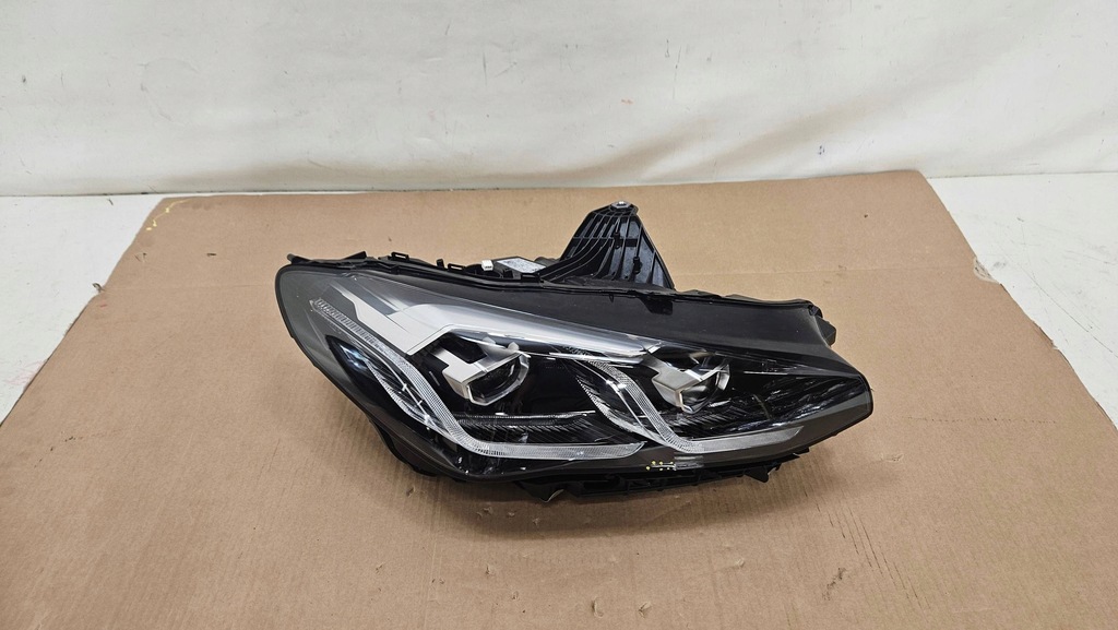 фото №1, Лампа правая перед bmw 2 u06 full led 5a42248-08