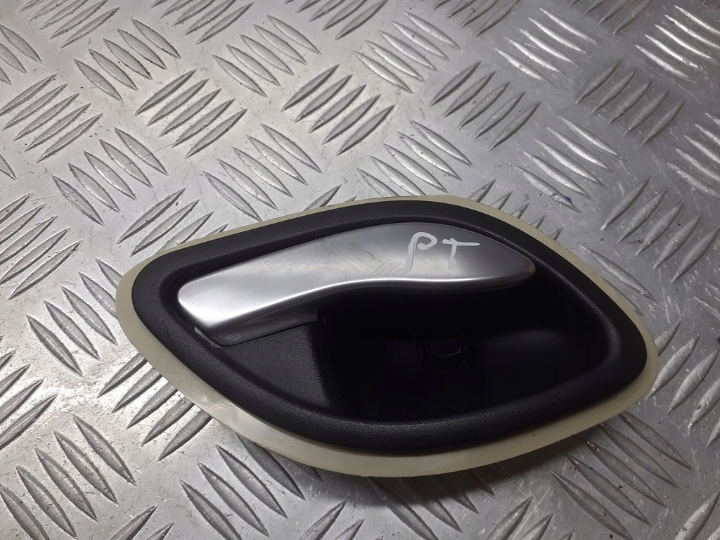 фото №1, Ручка правая задняя внутренняя renault espace iv 1.9 dci 8200000724