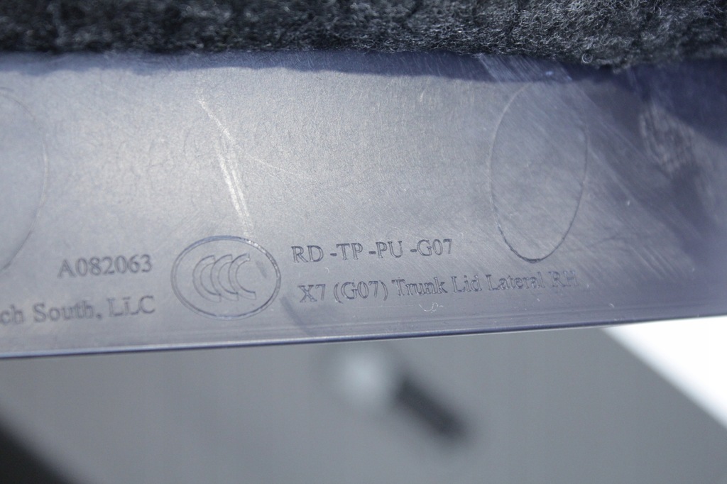 фото №5, Czarna обивка защита крышки багажника bmw g07 x7