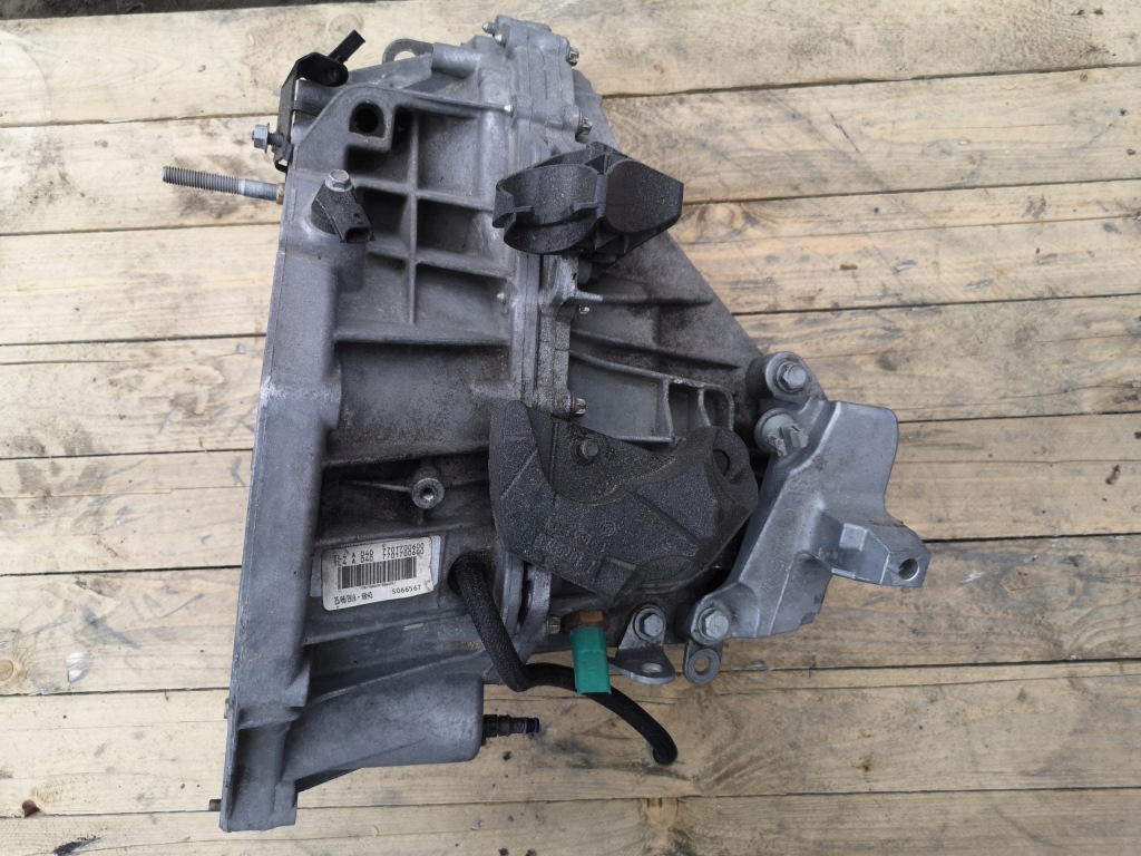 фото №1, Коробка передач передач 1.5dci tl4a040 renault megane iii