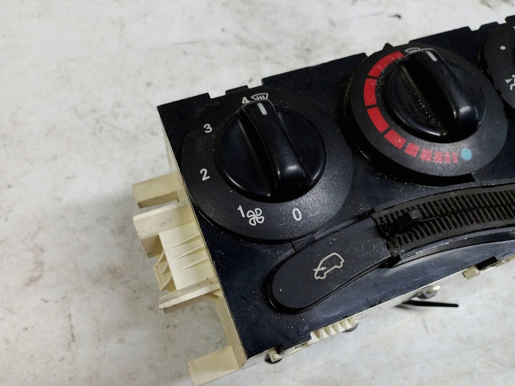 Mercedes w168 панель обдув 1688300385 європа в Україні