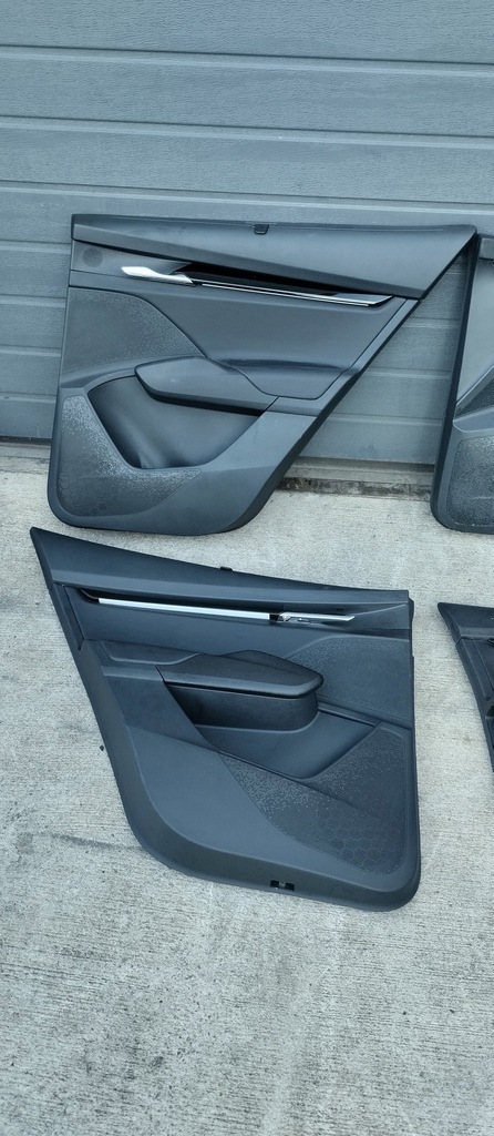 фото №14, Сиденья заднее сиденье туннель обшивки skoda enyaq кожа комплект